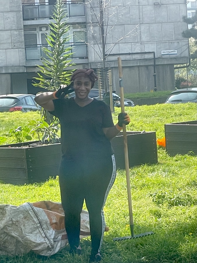 Community Gardening 06