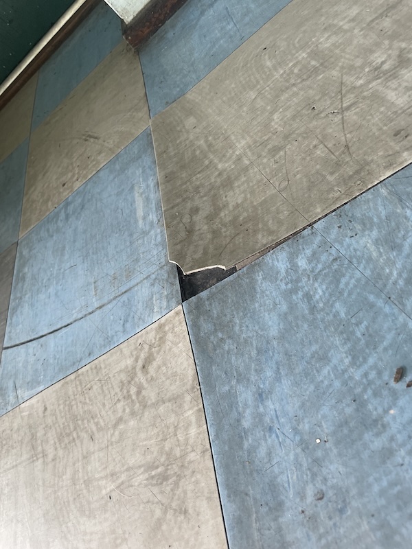 Brawne Floor Tiles 08